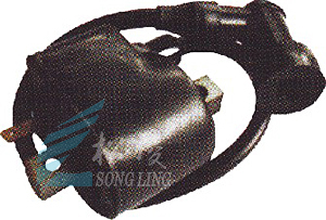 AX 042